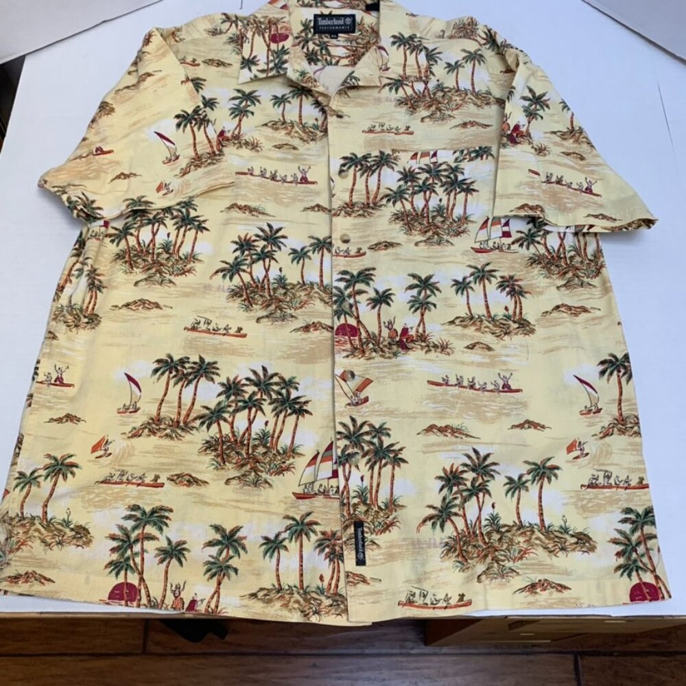 NWOT Timberland Hawaiian Resort Wear Mens Size XL Button Short SL Shirt